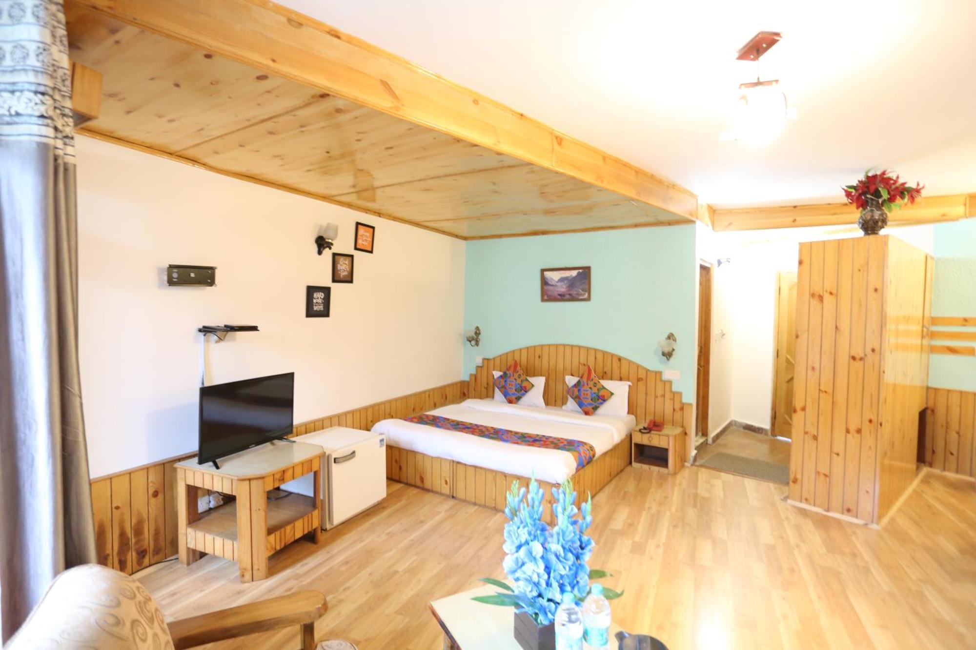 Hotel Surbhi Vashist ภายนอก รูปภาพ