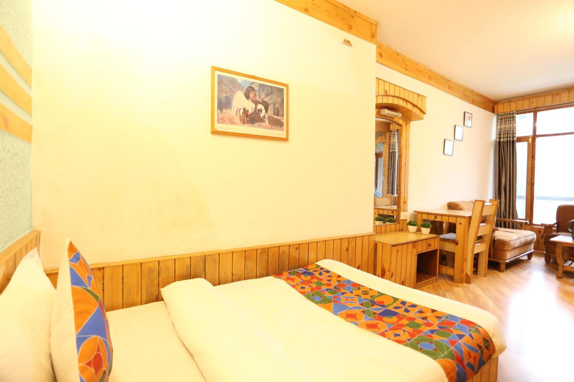 Hotel Surbhi Vashist ภายนอก รูปภาพ