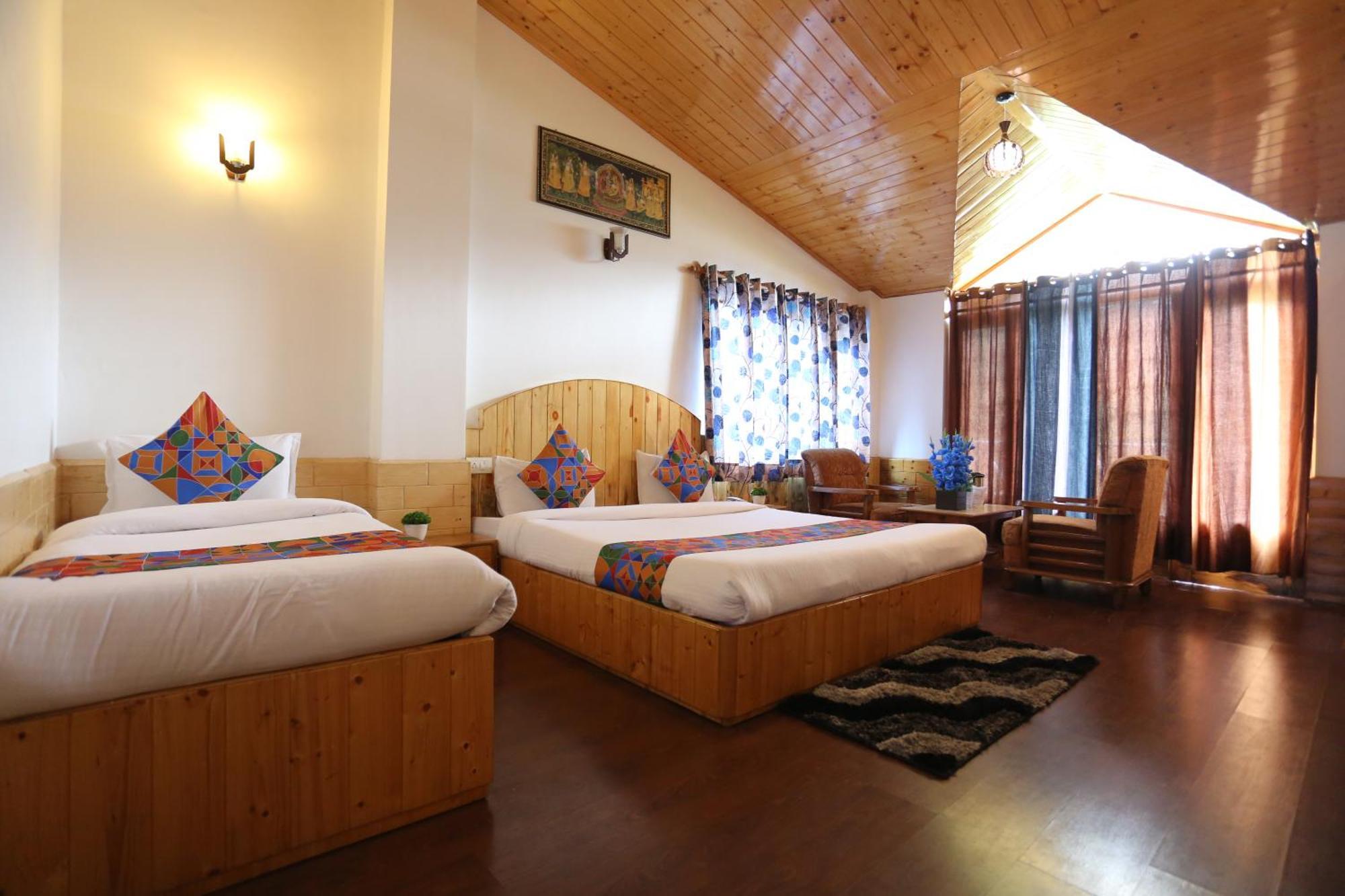 Hotel Surbhi Vashist ภายนอก รูปภาพ