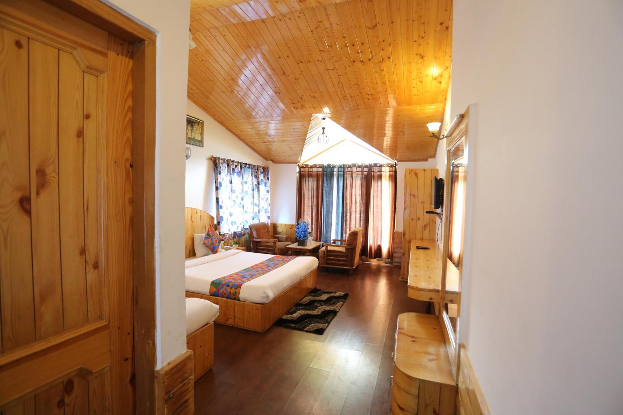 Hotel Surbhi Vashist ภายนอก รูปภาพ