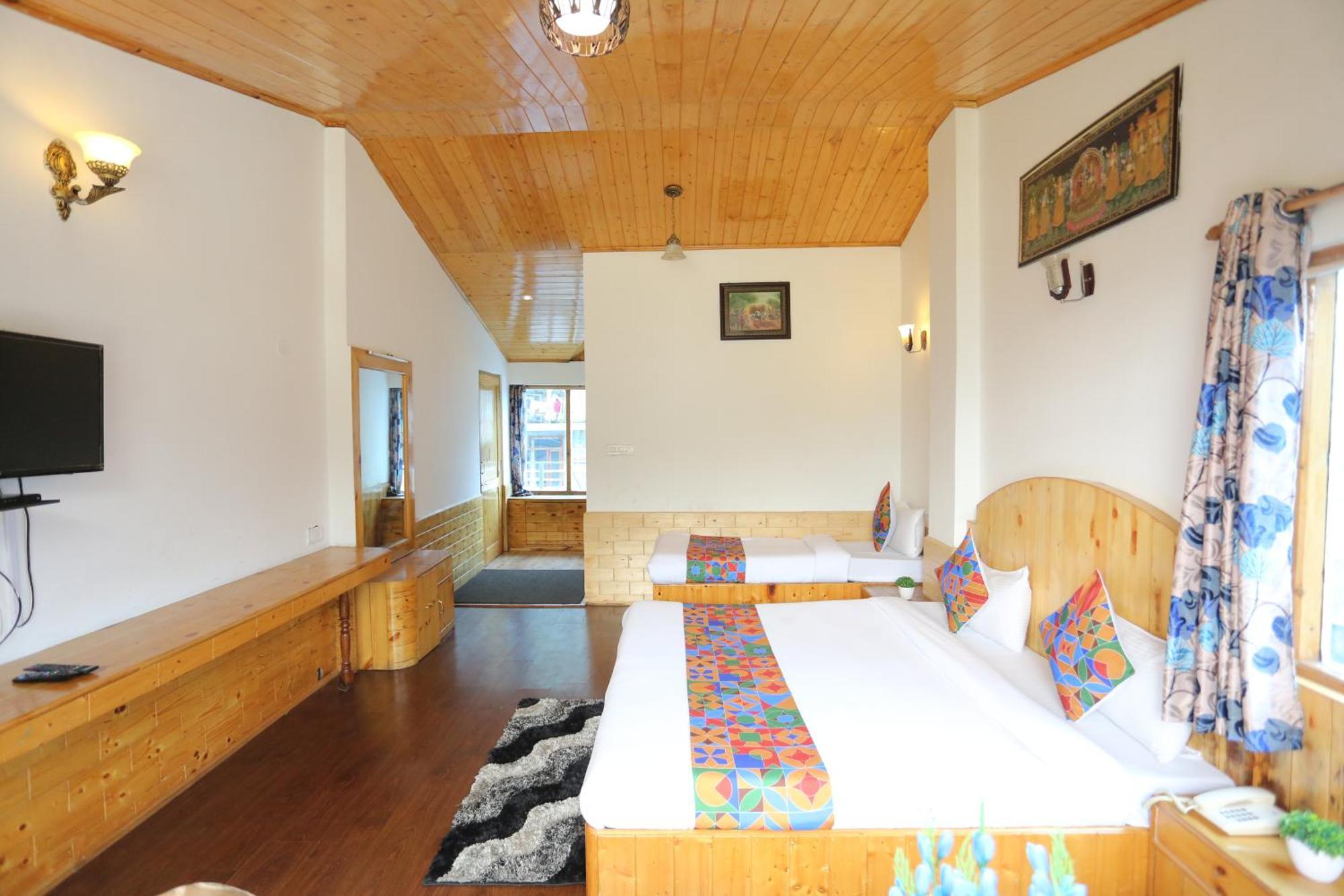 Hotel Surbhi Vashist ภายนอก รูปภาพ