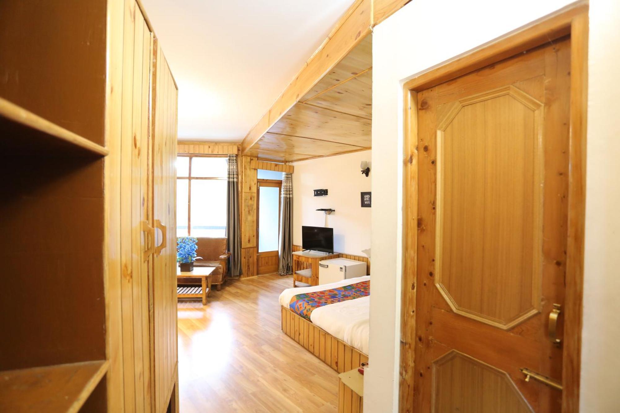 Hotel Surbhi Vashist ภายนอก รูปภาพ