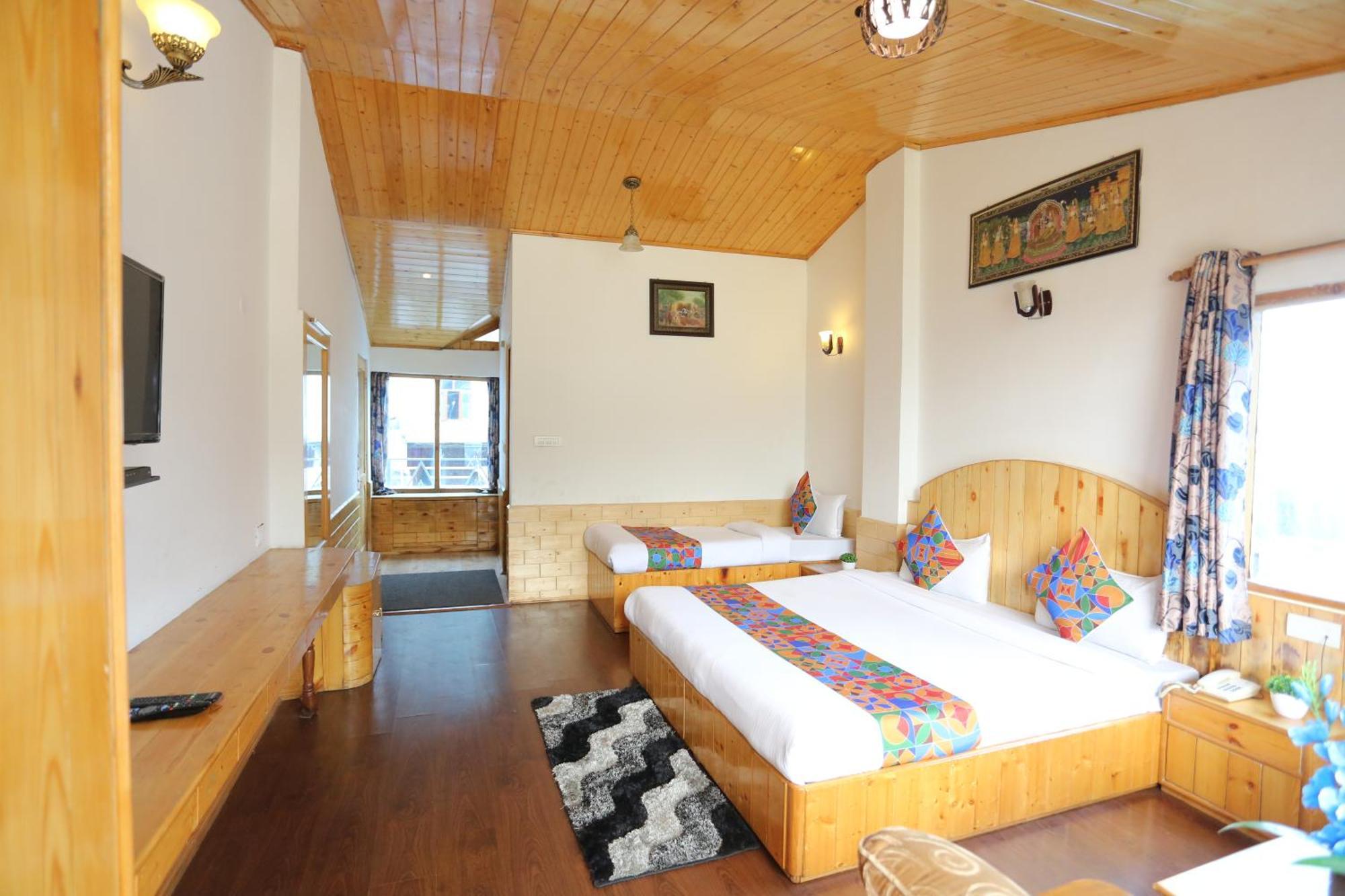 Hotel Surbhi Vashist ภายนอก รูปภาพ